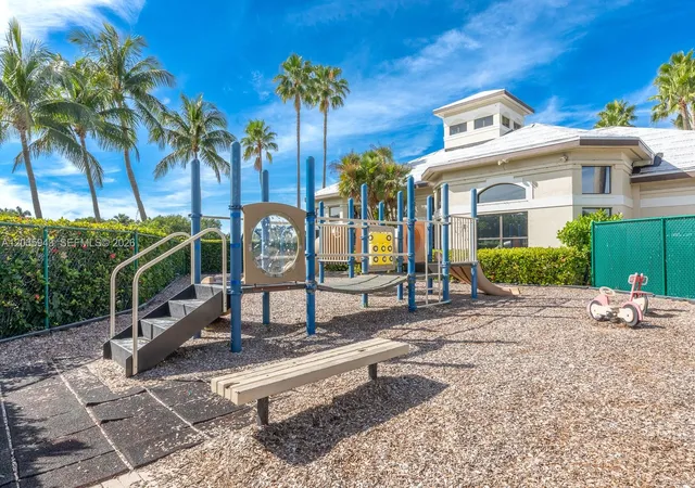 77th image of 1205 Seagull Ter, Hollywood, FL 33019 | MLS# A12035943