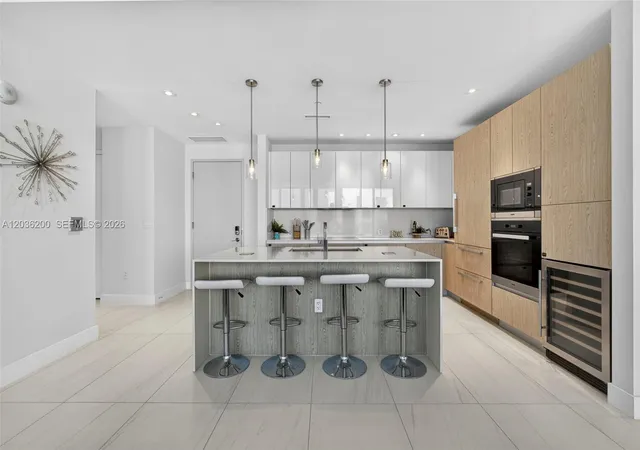 3rd image of 3100 N Ocean Dr #H1801, Singer Island, FL 33404 | MLS# A12036200