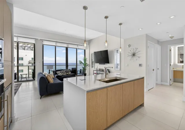 4th image of 3100 N Ocean Dr #H1801, Singer Island, FL 33404 | MLS# A12036200