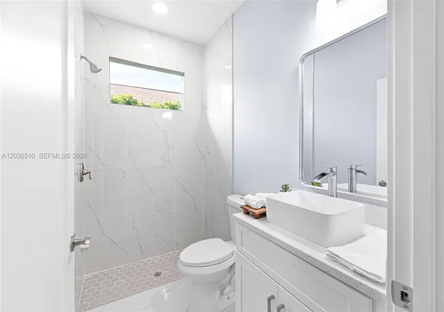 37th image of 804 Curtis Ave N, Lehigh Acres, FL 33971 | MLS# A12036510