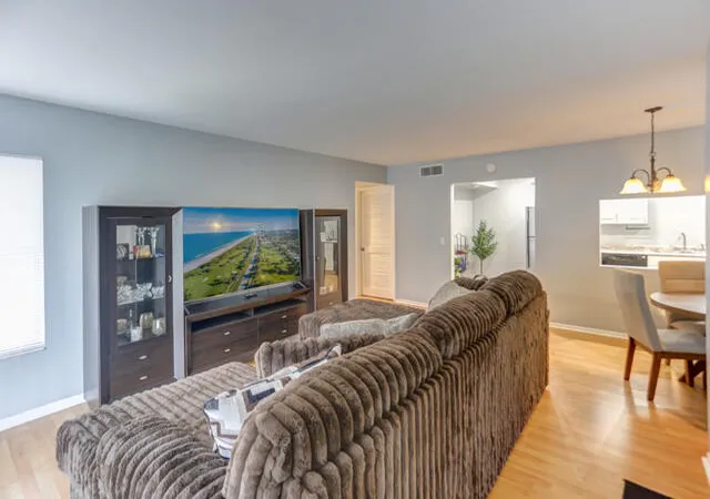 Photo 4 of Condo for sale at 1010 Green Pine Blvd #E1, West Palm Beach, FL 33409 | MLS# B26040553 | Listing updated on 2026-10-08