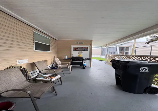 20th image of 120 Plantation Blvd #120, Lake Worth, FL 33467 | MLS# B26040555