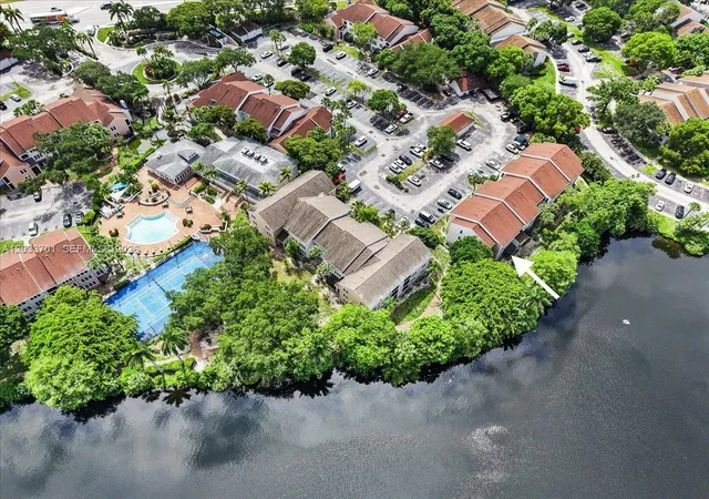2nd image of 2303 N Congress Ave, Boynton Beach, FL 33426