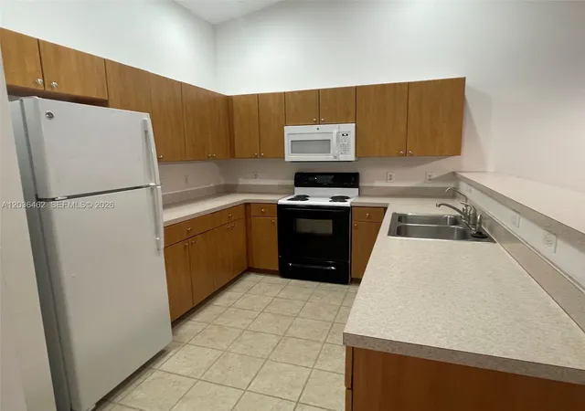 Homes for sale in Fort Myers, FL | 3857 Kittyhawk Dr, Fort Myers, FL 33905 | MLS# A12036462