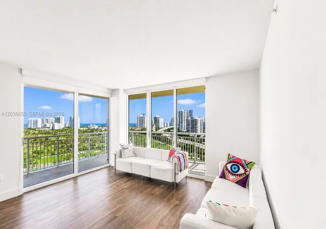 4th image of 19501 W Country Club Dr #1903, Aventura, FL 33180 | MLS# A12036655