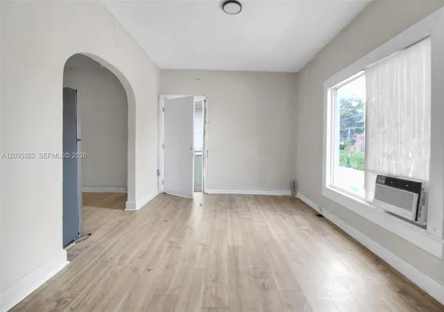 4th image of 1260 Sw 10Th St, Miami, FL 33135 | MLS# A12035352