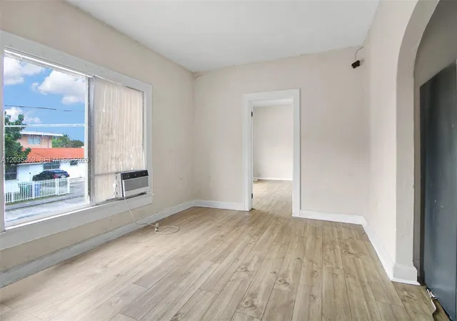 5th image of 1260 Sw 10Th St, Miami, FL 33135 | MLS# A12035352