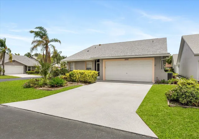 Photo 1 of Single family home for sale at 3897 Dafilee Cir, West Palm Beach, FL 33417 | MLS# B26040714 | Listing updated on 2026-09-23