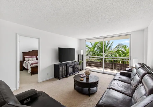 Homes for sale in Boca Raton, FL | 555 Nw 4 Ave #4230, Boca Raton, FL 33432 | MLS# B26040754