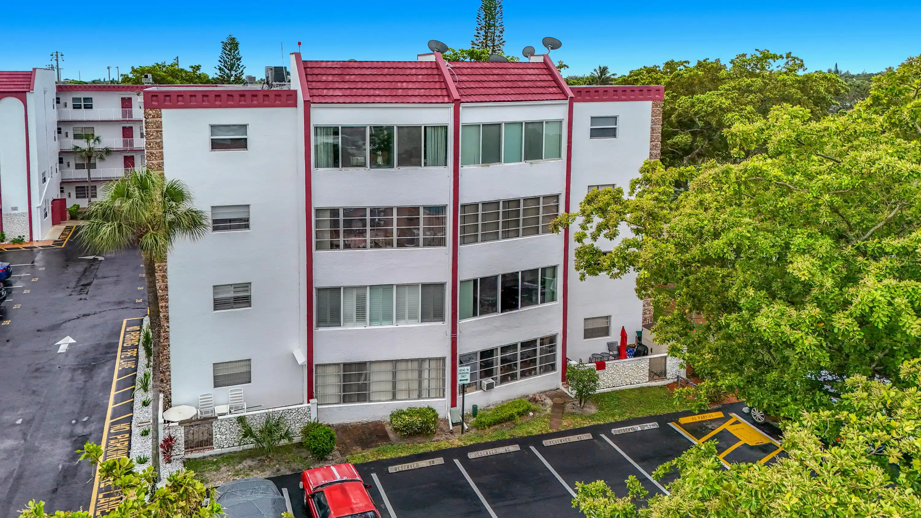 Photo 1 of Condo for sale at 4270 Nw 40th Street #401, Lauderdale Lakes, FL 33319 | MLS# B26040857 | Listing updated on 2026-10-28