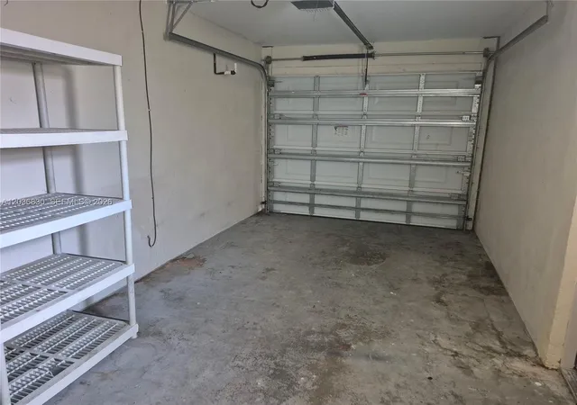 13th image of 1401 Sw 32nd Ct, Fort Lauderdale, FL 33315 | MLS# A12036830