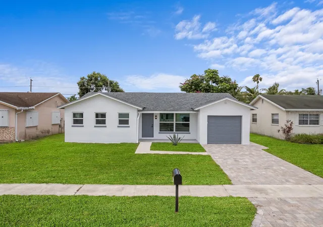 Photo 1 of Single family home for sale at 22171 Sw 62nd Avenue, Boca Raton, FL 33428 | MLS# B26040880 | Listing updated on 2026-09-23