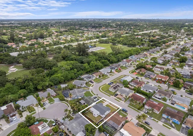 Photo 3 of Single family home for sale at 22171 Sw 62nd Avenue, Boca Raton, FL 33428 | MLS# B26040880 | Listing updated on 2026-09-23