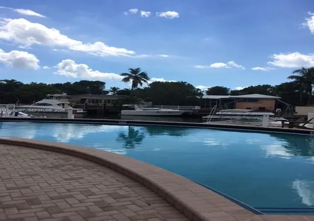 image of 2020 Ne 135Th St, North Miami, FL 33181