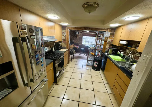Photo 3 of Single family home for sale at 6421 Nw 29th Street, Sunrise, FL 33313 | MLS# B26040904 | Listing updated on 2026-10-08
