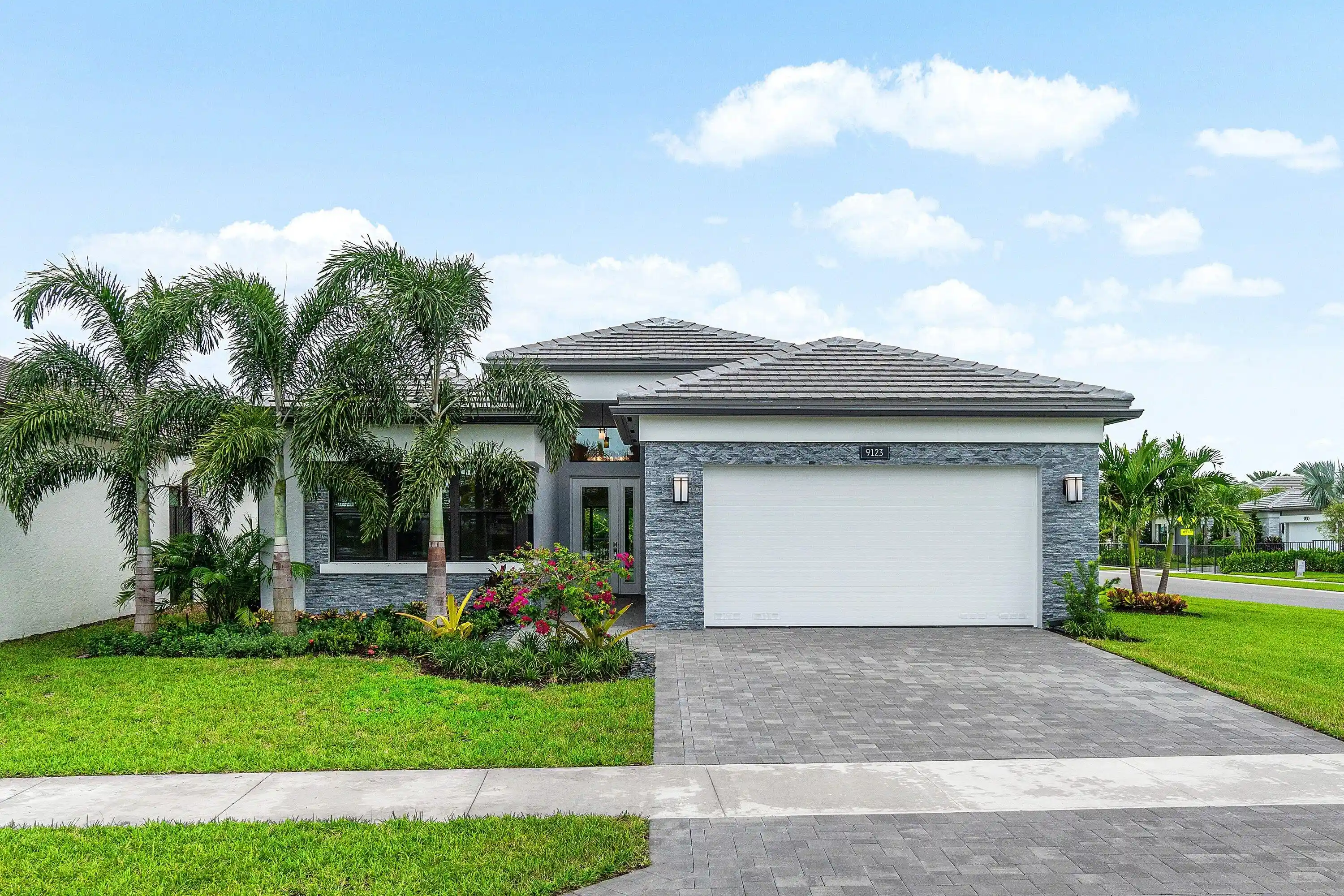 Photo 1 of Sale Pending at 9123 Red Robin Ln, Boynton Beach, FL 33473 | MLS# B26040910 | Listing updated on 2026-10-27