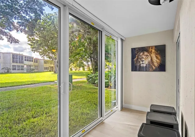 3rd image of 19 Abbey Ln #104, Delray Beach, FL 33446 | MLS# A12036877