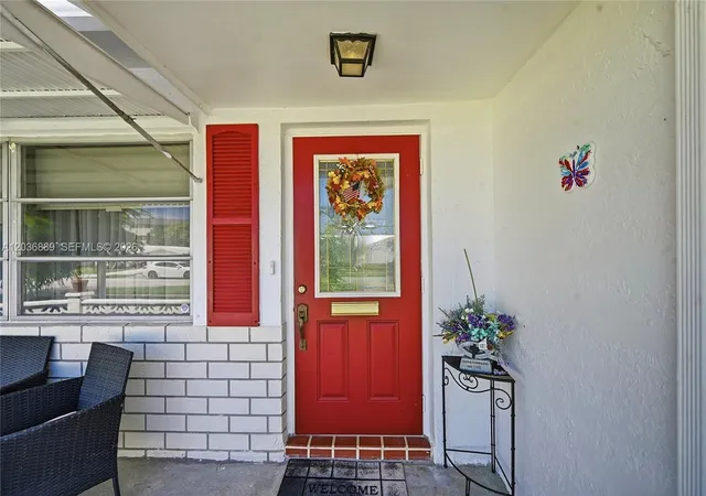 3rd image of 1702 SW 22nd Street, Boynton Beach, FL 33426 | MLS# A12036889