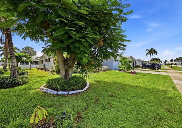 4th image of 1702 SW 22nd Street, Boynton Beach, FL 33426 | MLS# A12036889