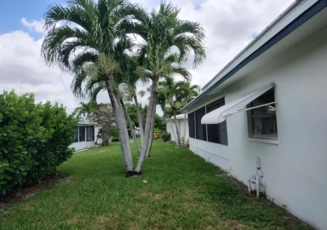 Photo 2 of Single family home for sale at 6810 Nw 75th Street, Tamarac, FL 33321 | MLS# B26040976 | Listing updated on 2026-09-26