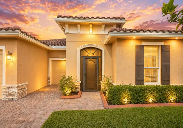 4th image of 11126 Sw Vitalia Ct, Port St Lucie, FL 34987 | MLS# B26041010