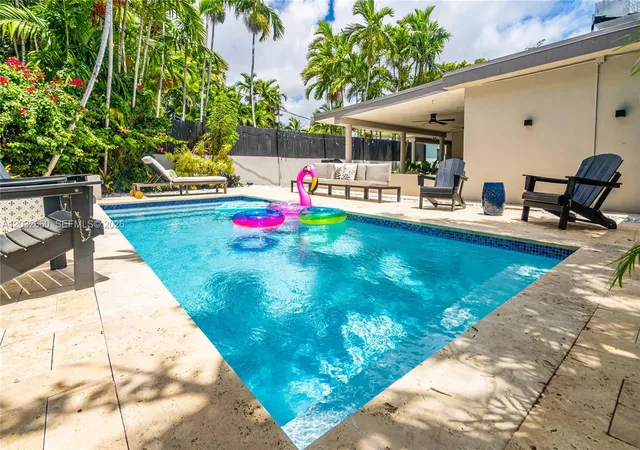 5th image of 520 Sw 22 Rd, Miami, FL 33129 | MLS# A12032660