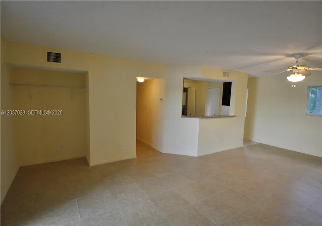 4th image of 3473 Nw 44Th St #103, Lauderdale Lakes, FL 33309 | MLS# A12037028