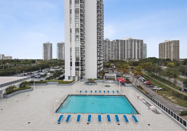 3rd image of 3625 N Country Club Dr #603, Aventura, FL 33180 | MLS# A12032353