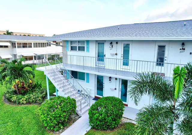 Photo 2 of Condo for sale at 1801 Ocean Dr #201, Boynton Beach, FL 33426 | MLS# B26041069 | Listing updated on 2026-09-23