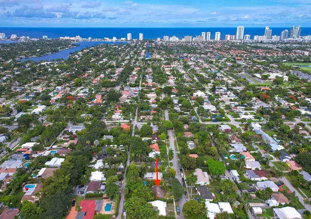 Photo 3 of Sale Pending at 1535 Dewey St, Hollywood, FL 33020 | MLS# B26041089 | Listing updated on 2026-10-07