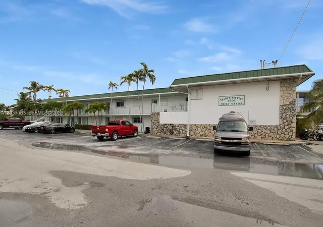 3rd image of 5301 Ocean Ter #1, Marathon, FL 33050 | MLS# A12037163