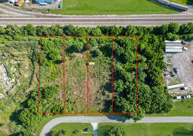 3rd image of 7th Nw 7th Ct, Okeechobee, FL 34972 | MLS# B26041153