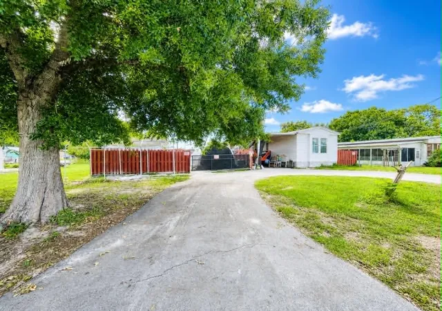 Photo 2 of Manufactured home for sale at 2908 Se 37th Avenue, Okeechobee, FL 34974 | MLS# B26041213 | Listing updated on 2026-09-23