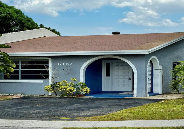 2nd image of 6182 Sw 4Th St, Margate, FL 33068 | MLS# A12035440