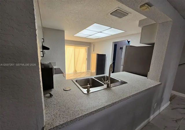 2nd image of 8837 NW 48th St, Sunrise, FL 33351