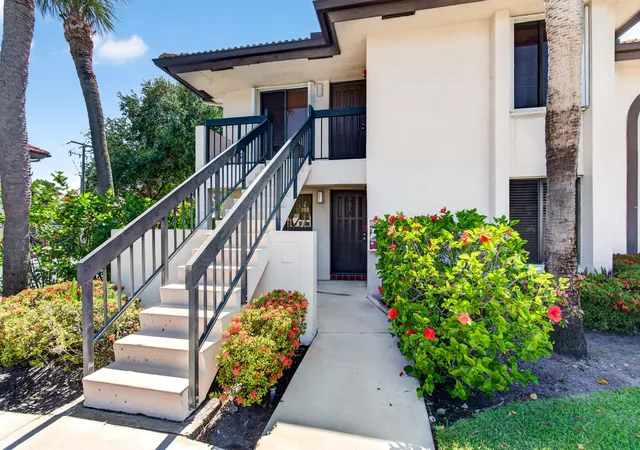 Homes for sale in Boca Raton, FL | 351 Club Cir #101, Boca Raton, FL 33487 | MLS# B26041243