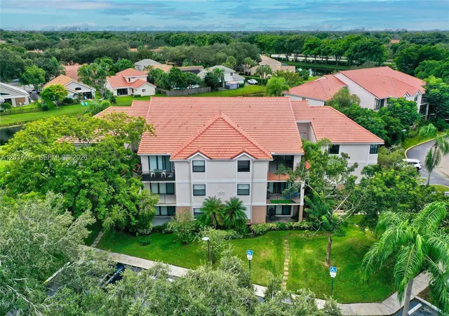 Homes for sale in Plantation, FL | 10131 W Sunrise Blvd #106, Plantation, FL 33322 | MLS# A12037419