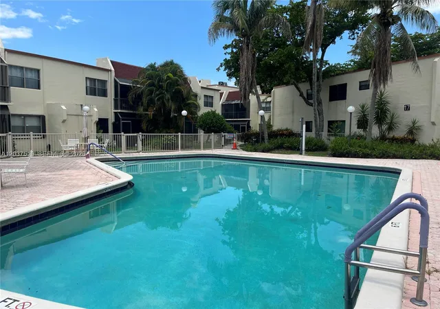 Homes for sale in Plantation, FL | 301 N Pine Island Rd #165, Plantation, FL 33324 | MLS# A12037519