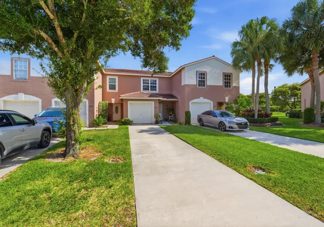 Photo 2 of Townhouse for sale at 6929 Willow Crk Run, Lake Worth, FL 33463 | MLS# B26041445 | Listing updated on 2026-09-23