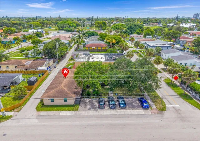 20th image of 2247 Simms St, Hollywood, FL 33020 | MLS# A12033892