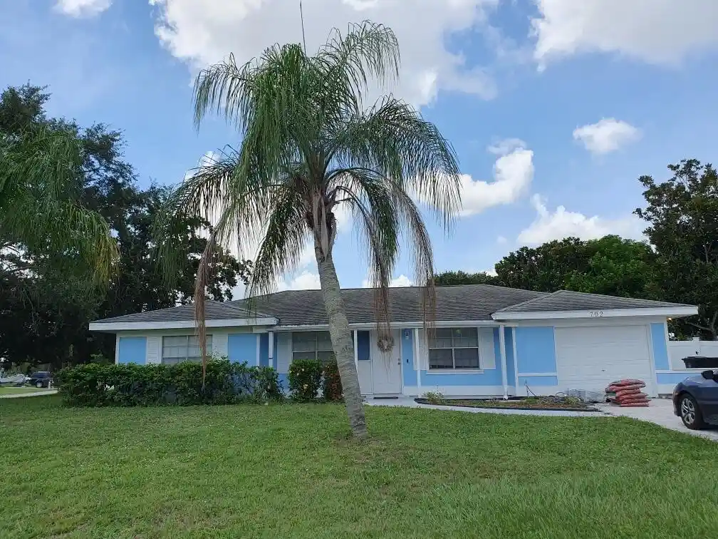 Photo 1 of Single family home for sale at 702 Sw Belmont Cir, Port St Lucie, FL 34953 | MLS# B26041470 | Listing updated on 2026-09-23