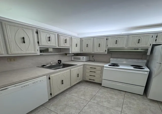Photo 1 of Condo for sale at 5660 Sw 3rd Place #105, Margate, FL 33068 | MLS# B26041490 | Listing updated on 2026-09-28