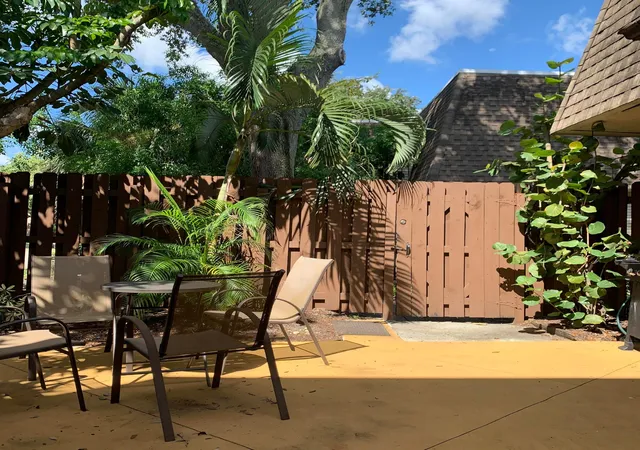 3rd image of 8115 Sw 24 Th St Sw #27d, North Lauderdale, FL 33068 | MLS# B26041544