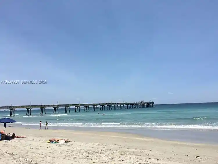 Listing Photo 1 - Condo for sale in 13 Ne 2Nd Ave located at 13 Ne 2Nd Ave, Dania Beach, FL 33004 - Unit #203