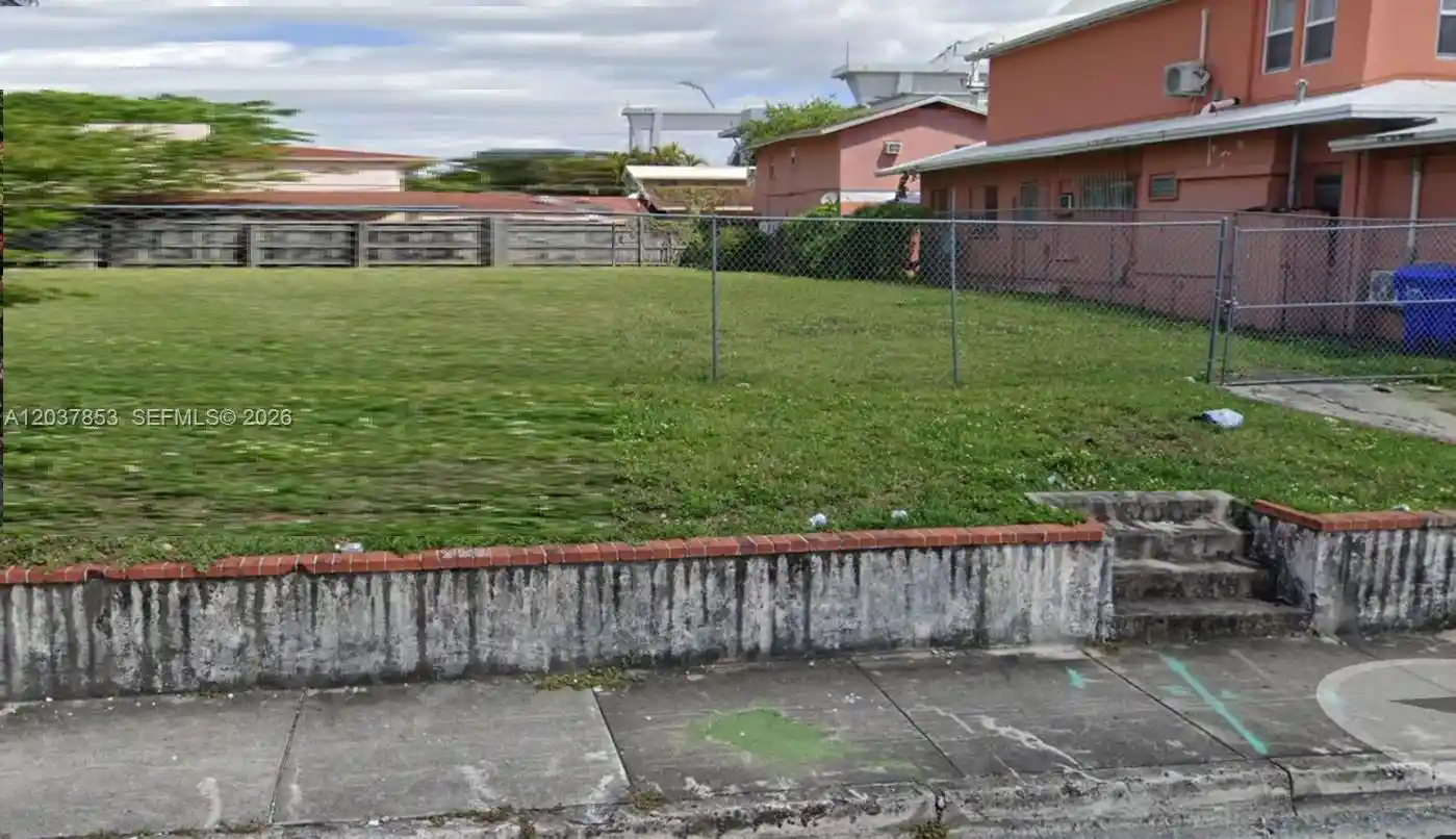 Photo 1 of Land for sale at 1611 Nw 2nd Street, Miami, FL 33125 | MLS# A12037853 | Listing updated on 2026-10-20