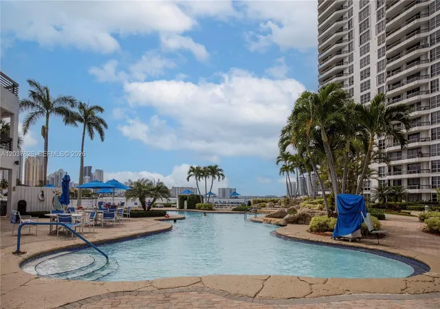 22nd image of 19195 Ne 36th Ct #2301, Aventura, FL 33180 | MLS# A12037826