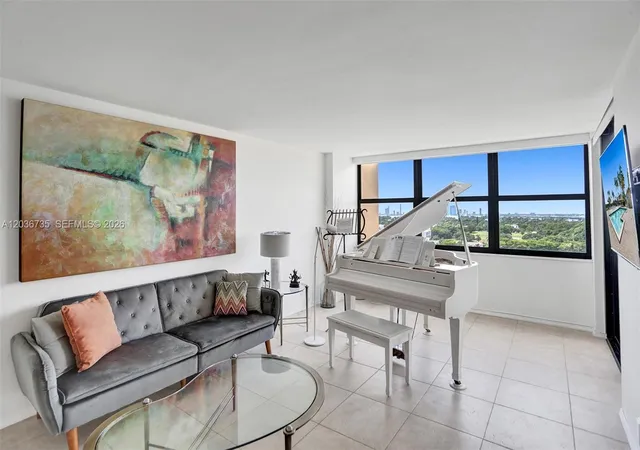 2nd image of 2555 Collins Ave #1508, Miami Beach, FL 33140 | MLS# A12036735