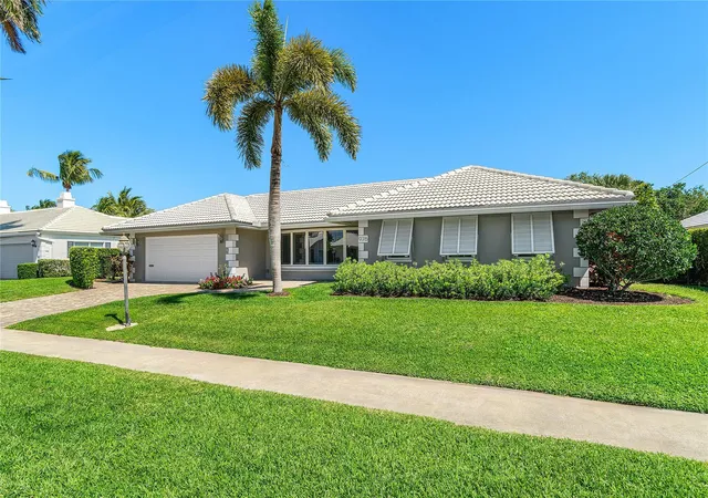 Photo 1 of Sale Pending at 976 Sw Mulberry Way, Boca Raton, FL 33486 | MLS# B26041634 | Listing updated on 2026-10-06