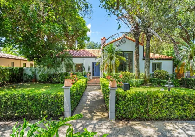 2nd image of 269 Ne 104th St, Miami Shores, FL 33138 | MLS# A12037881