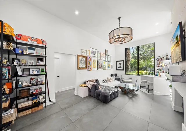 3rd image of 269 Ne 104Th St, Miami Shores, FL 33138 | MLS# A12037881